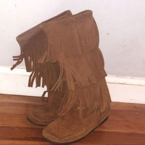 Women’s Minnetonka Fringe Boots